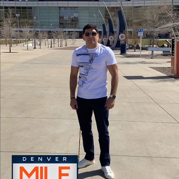 Meet your Posher, Manuel - Picture 1 of 1